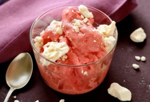 рецепт замороженного йогурта с клубникой